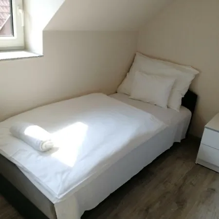 Apartman óvár *