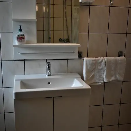 óvár *